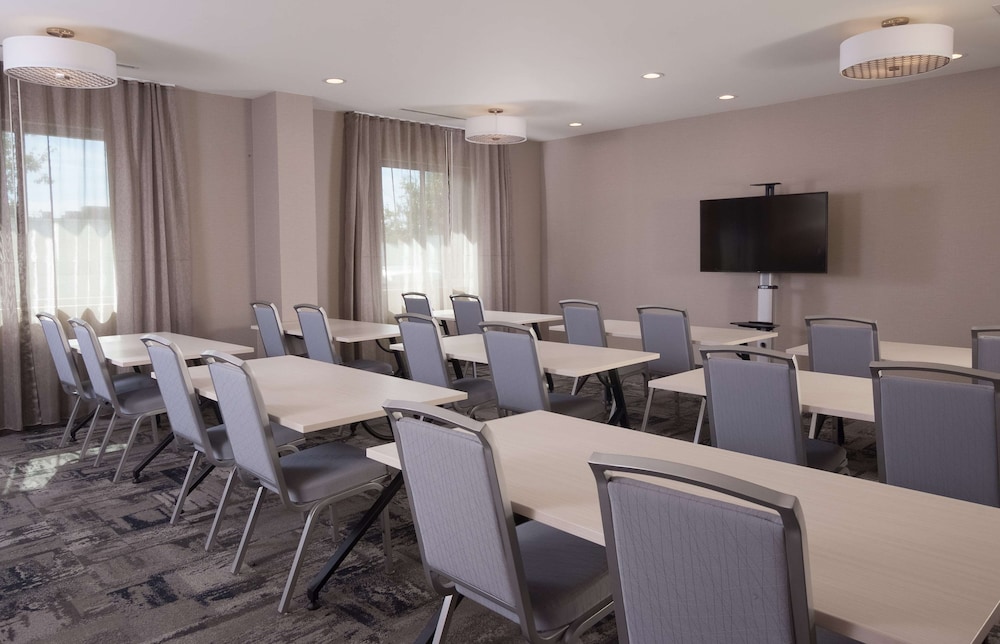 Home2 Suites by Hilton Atlanta Perimeter Center - photo 41