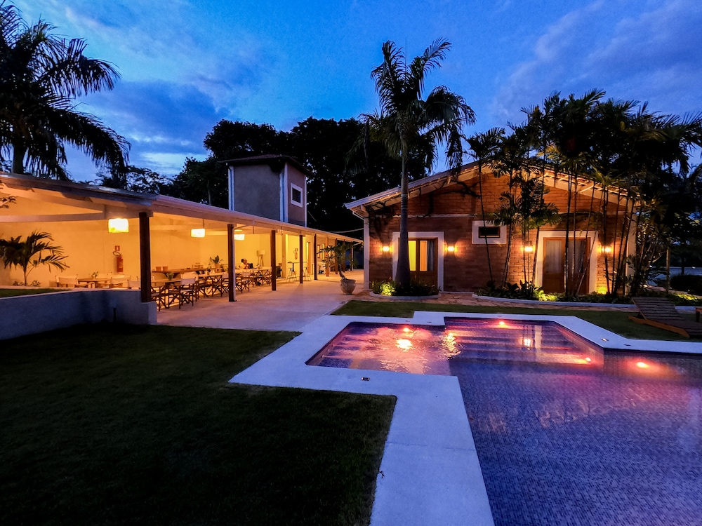 Pousada Manacá Exclusive Suítes in Franca, Brasil