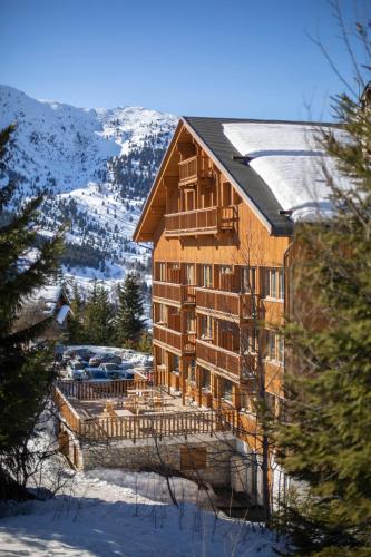 Hôtel Le Chamois d’Or USSIM Vacances Méribel in Meribel, France