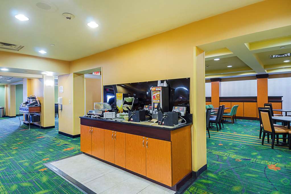 Quality Inn Boston Revere - photo 28