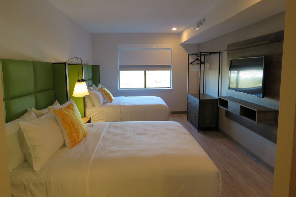 Wyndham Garden College Station - photo 5