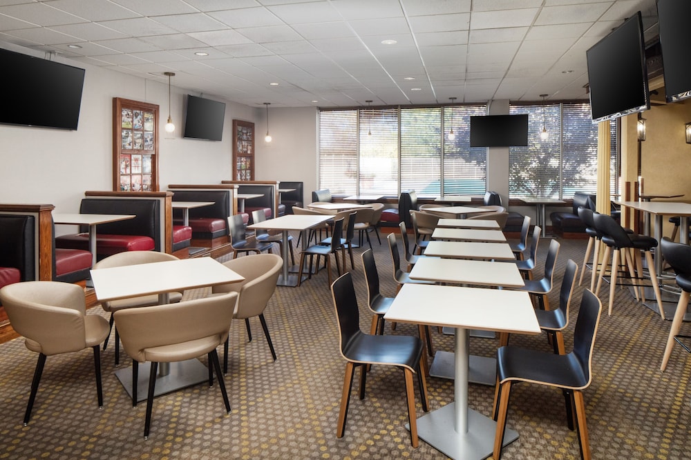Holiday Inn Weirton Steubenville Area by IHG - photo 34