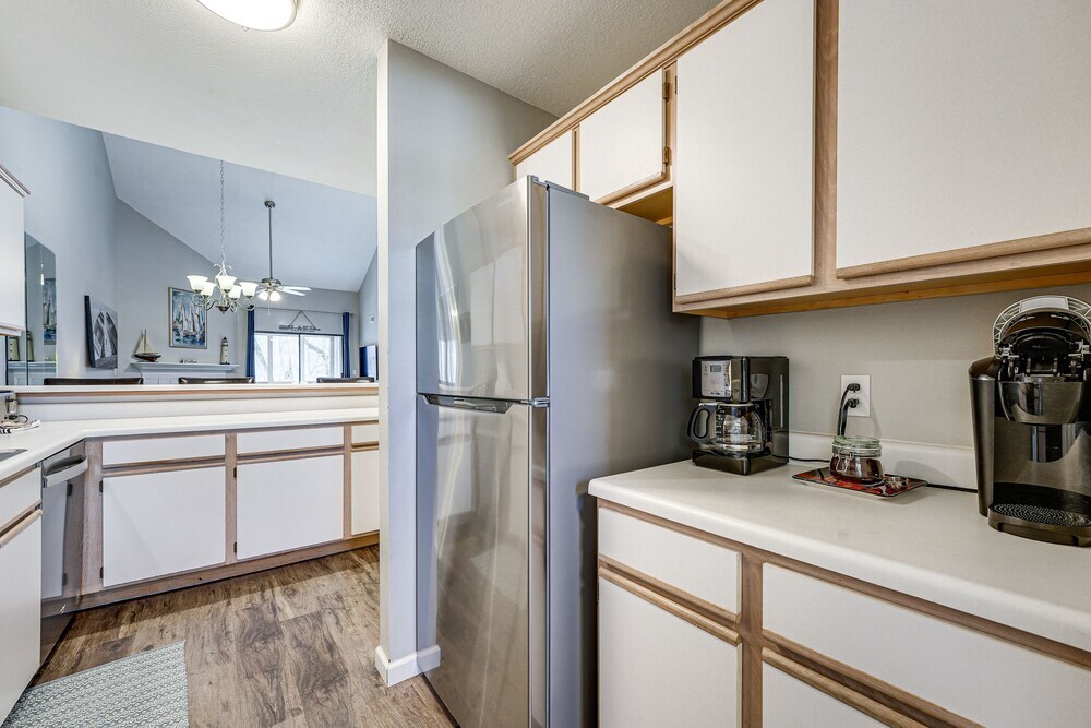 Lakefront Branson Penthouse w Resort Amenities - photo 13