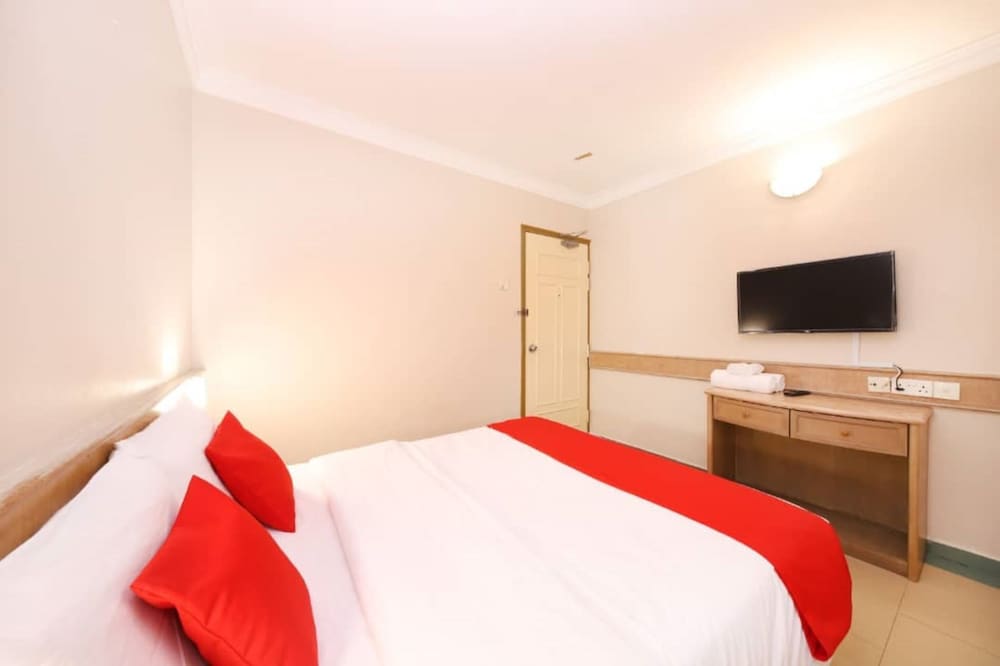 Hotel Famous Inn — Malacca — photo 4