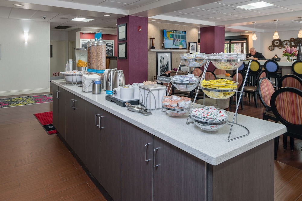 Hampton Inn Livermore - photo 31