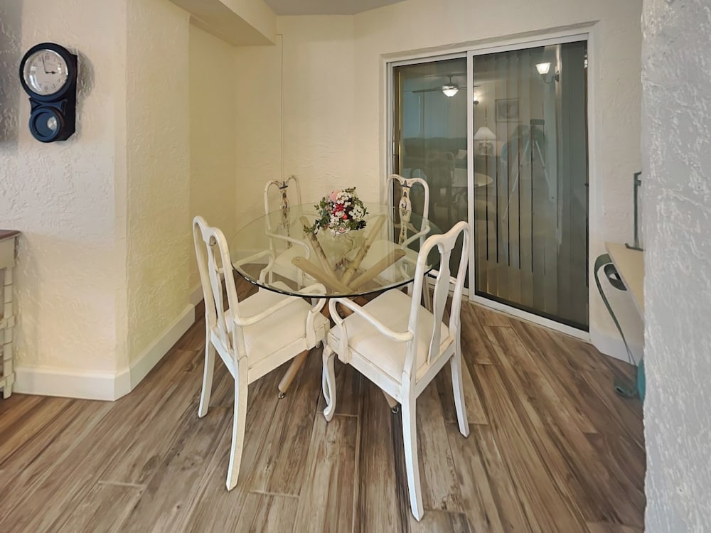 Ocean Towers 2102 by Distinctive Beach Rentals - photo 6