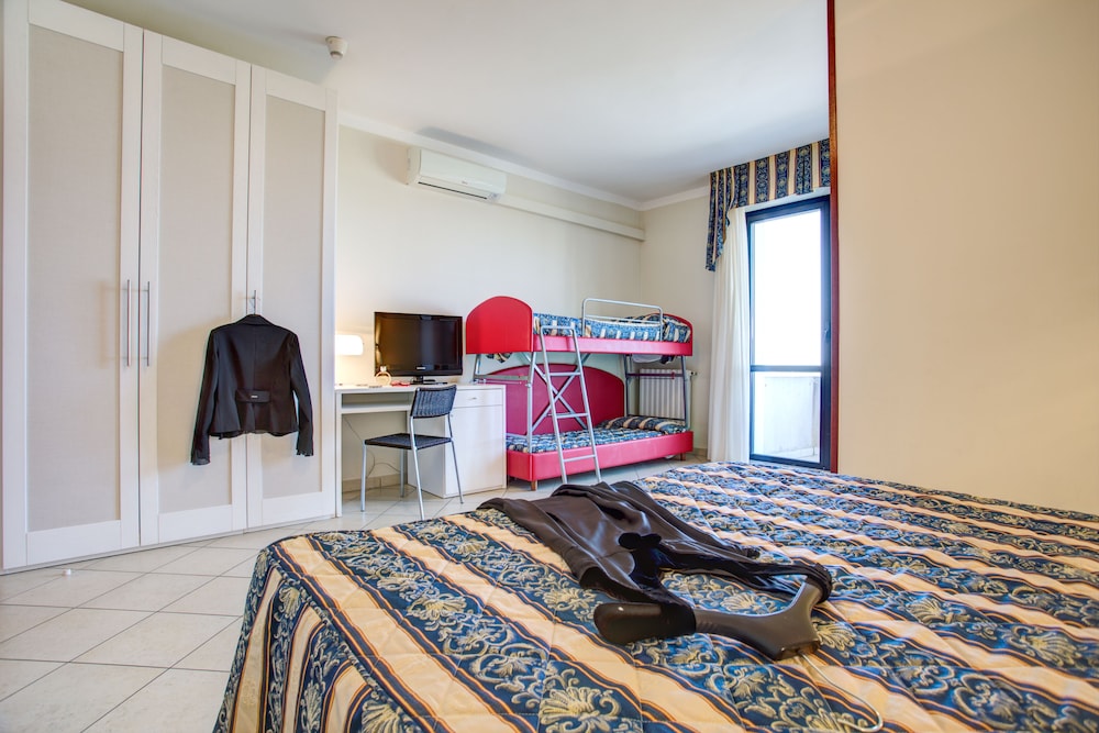Hotel Genzianella — hotel in Cervia