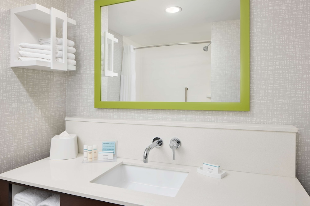 Hampton Inn & Suites Franklin Indianapolis - photo 23