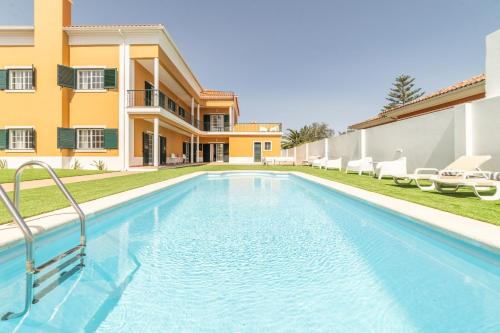 Villa do Sol — 4-Star Luxury Hotel in Quinta Do Conde, Portugal