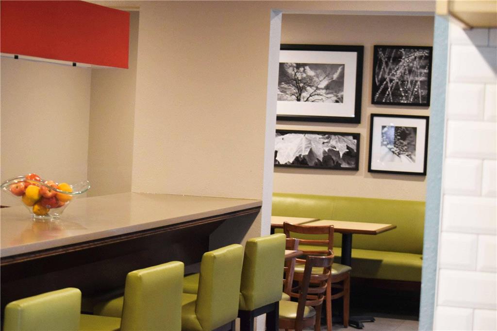 Country Inn & Suites by Radisson Lincoln North Hotel and Conference Center NE - photo 16