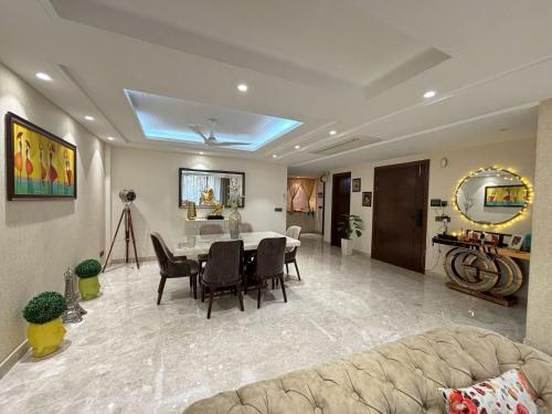 Elegant 3 BHK Apartment in DLF Gurugram