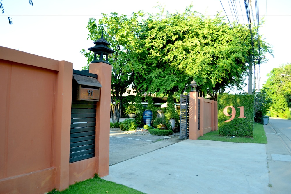 Oasis91 Resort & Restaurant in Phetchaburi, Thailand