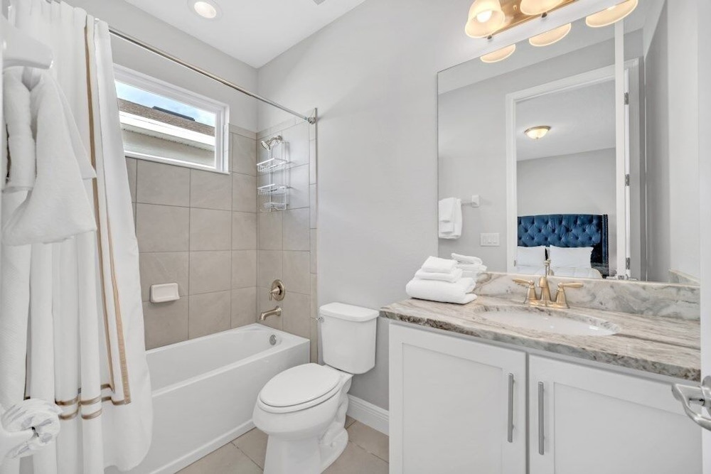 Brand New Encore Resort 5 Bed Resort Home 5 Bedroom Villa - photo 31