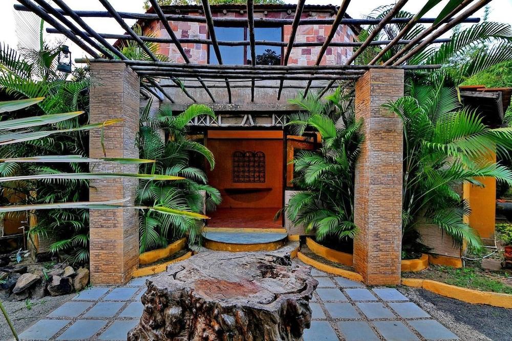 Wildflower Resort — Manpur — photo 4