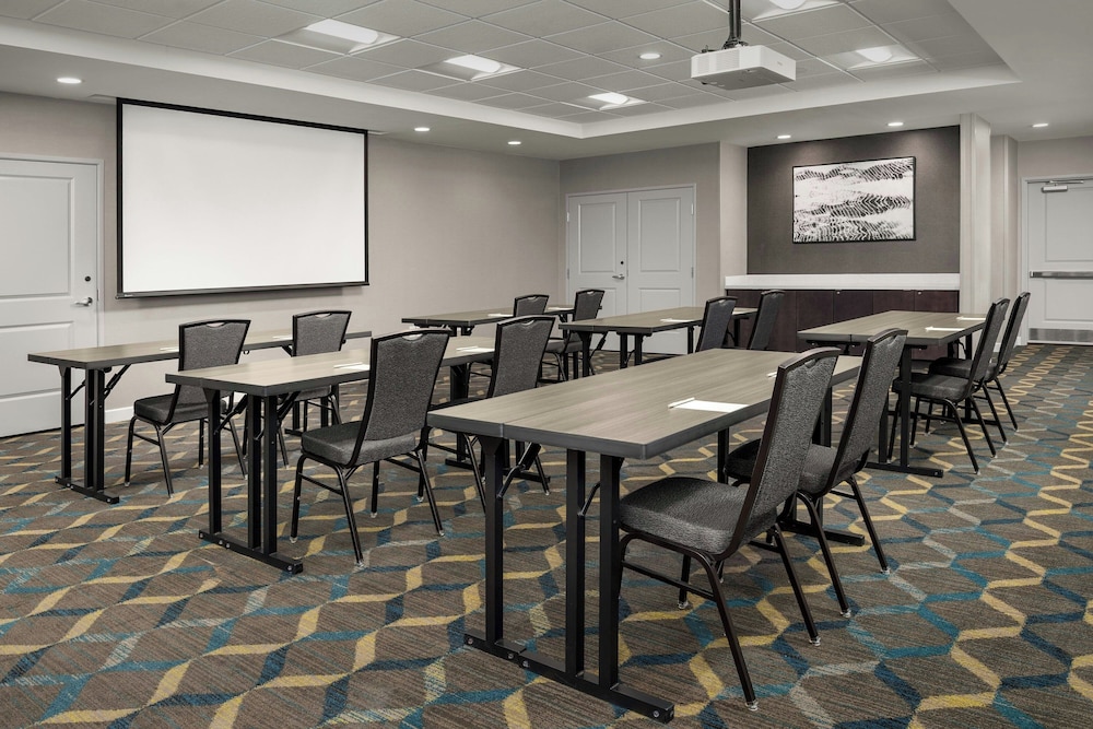 Residence Inn Portland Clackamas - photo 44