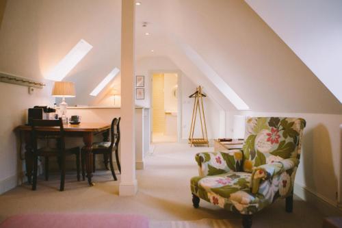 The Hero — 4-Star Luxury Hotel in Norwich, United Kingdom