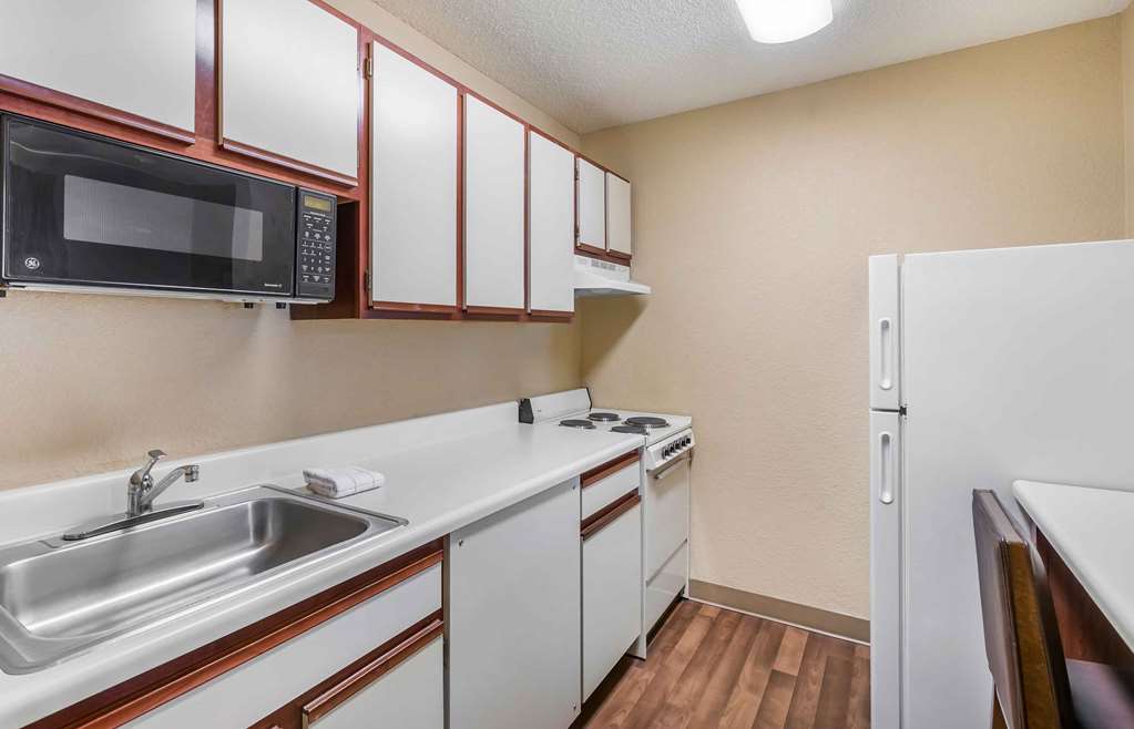 Extended Stay America Select Suites Des Moines West Des Moines - photo 20