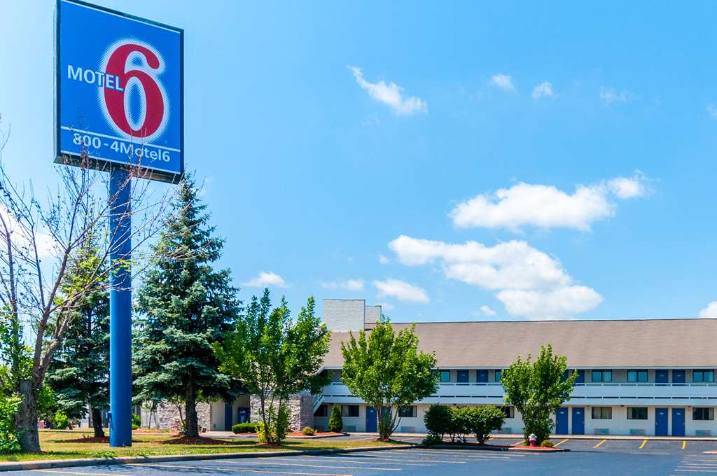 Motel 6 Detroit Southgate - photo 2