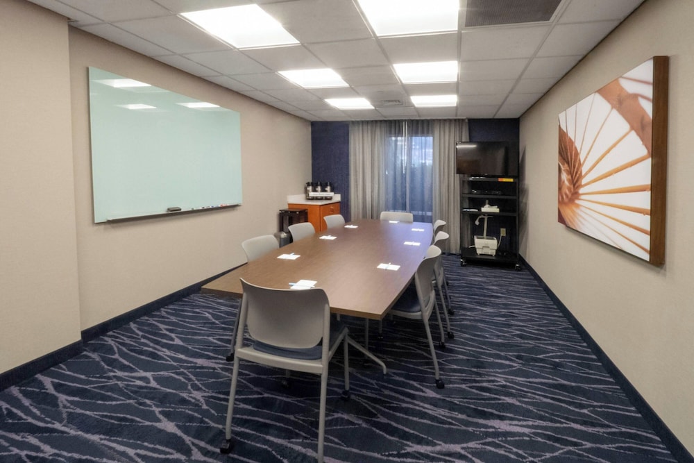 Fairfield Inn & Suites by Marriott Hazleton - photo 42