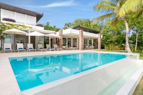 Unbelievable Villa with Pool Perfect Family Vacay — 5-Star Luxury Hotel in Punta Cana, Dominican Republic