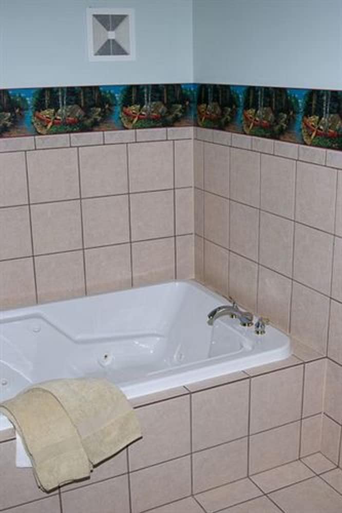 Stone Mill Hotel & Suites - photo 90