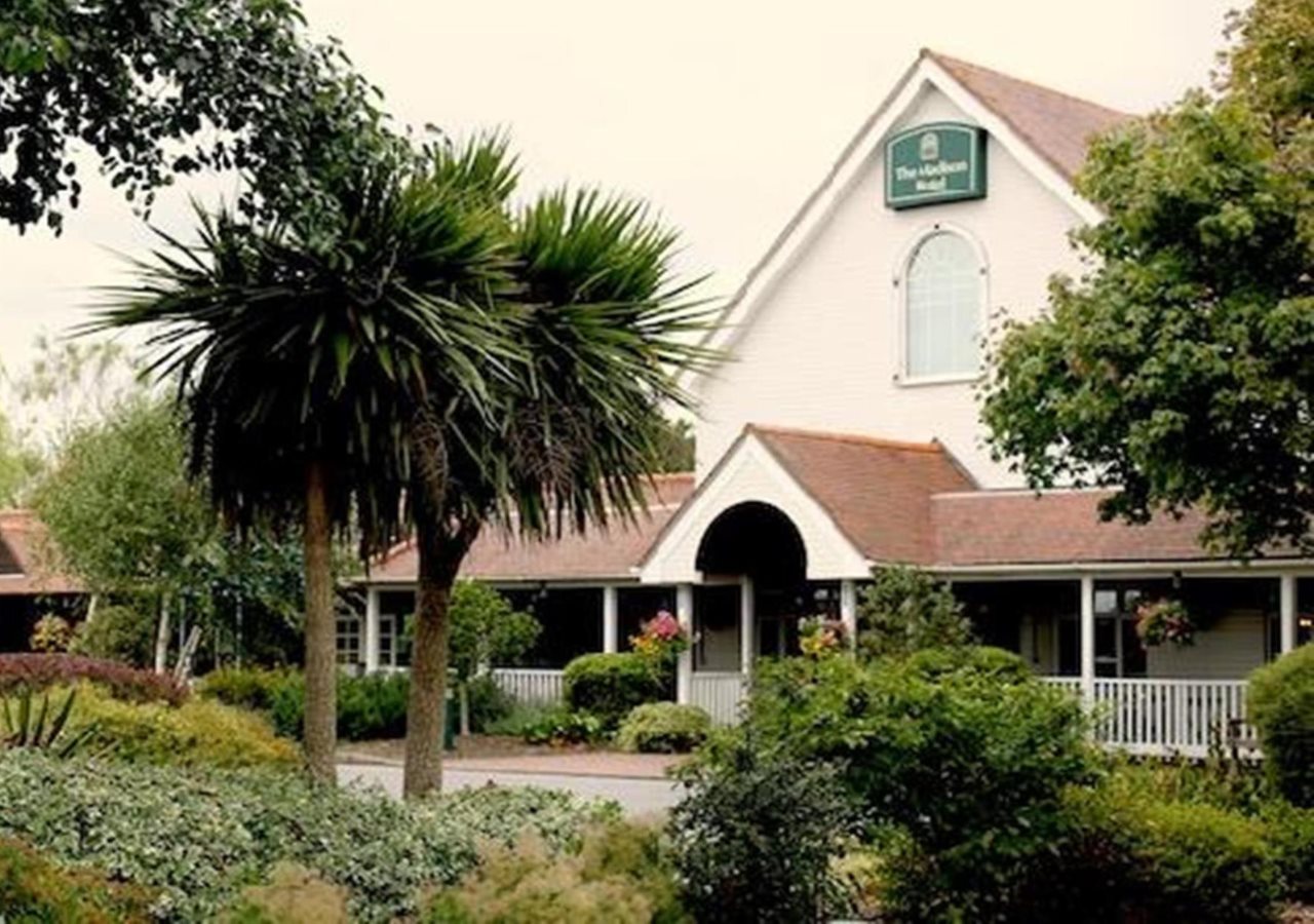 Madison Hotel — Swindon