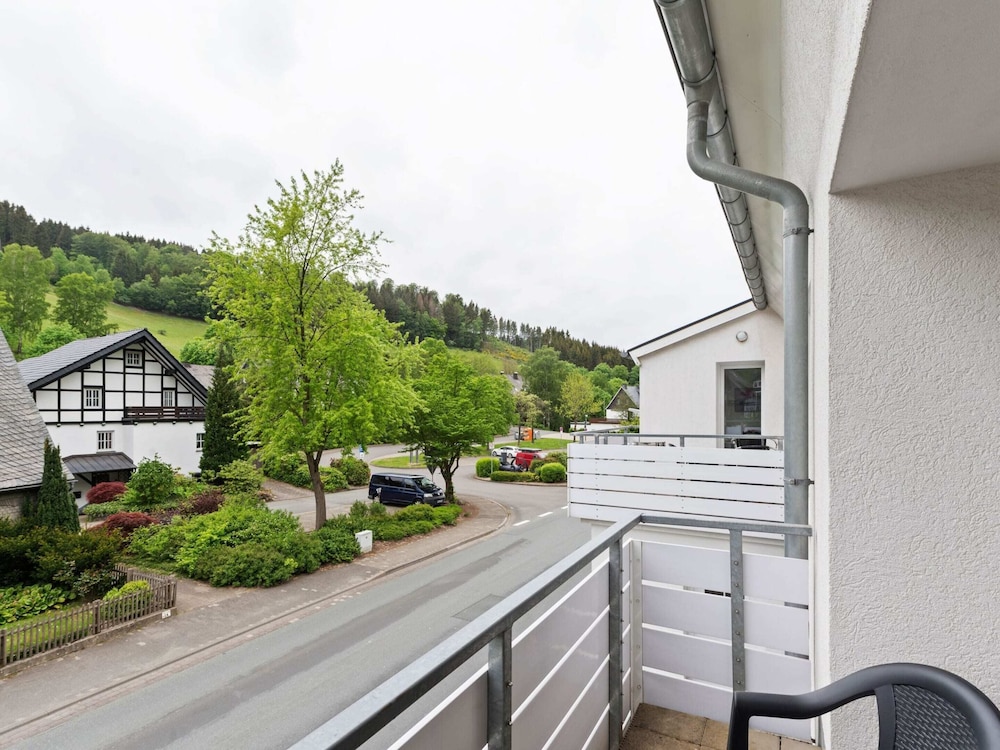 Schones Ferienhaus mit Terrasse — 4-Star Luxury Hotel in Winterberg, Germany