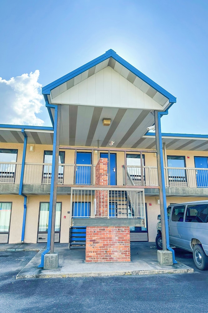 Hahira Inn By OYO near Valdosta - photo 55