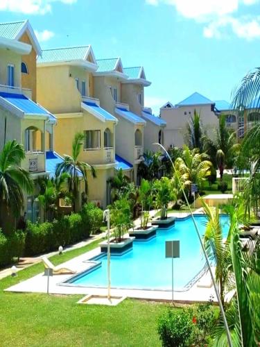 3 bedroom Ground Floor beach Flic en Flac — 4-Star Luxury Hotel in Flic En Flac, Mauritius