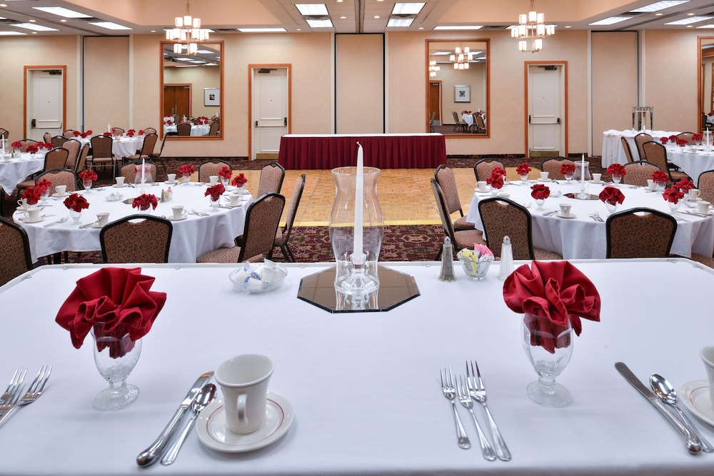 Holiday Inn Martinsburg by IHG - photo 51