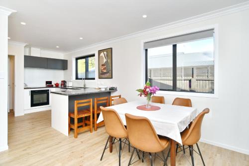Lavandula 3 Christchurch Holiday Homes — 4-Star Luxury Hotel in Christchurch, New Zealand