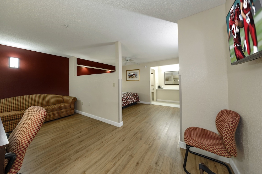 Red Roof Inn Ellenton Bradenton NE - photo 14