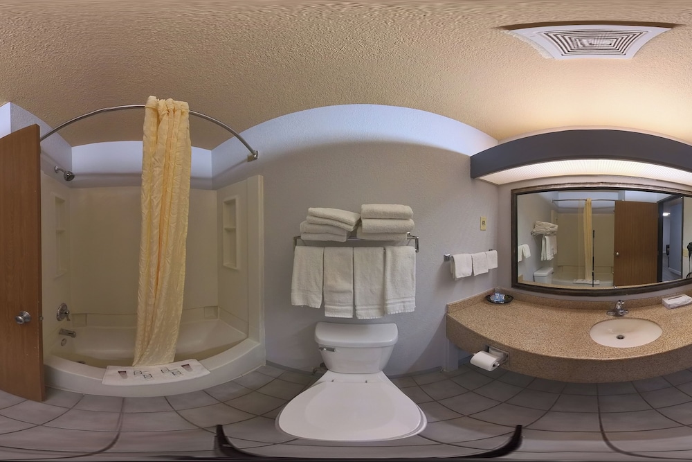 Coratel Inn and Suites By Jasper Eagan St Paul Airport & Mall of America - photo 26