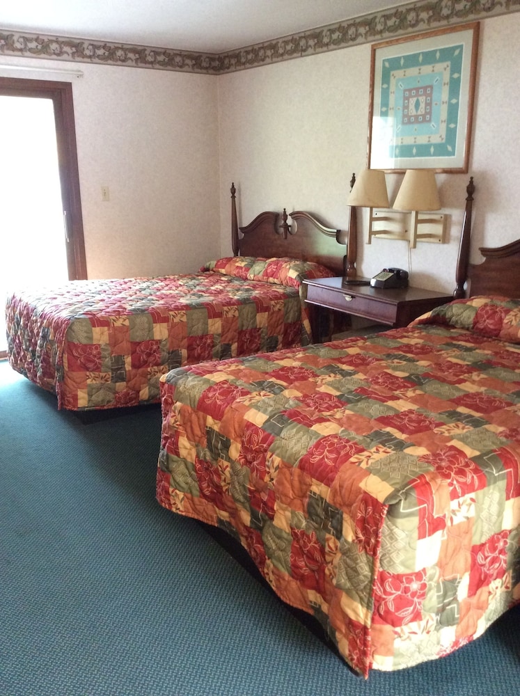 Tidewater Motel - photo 16