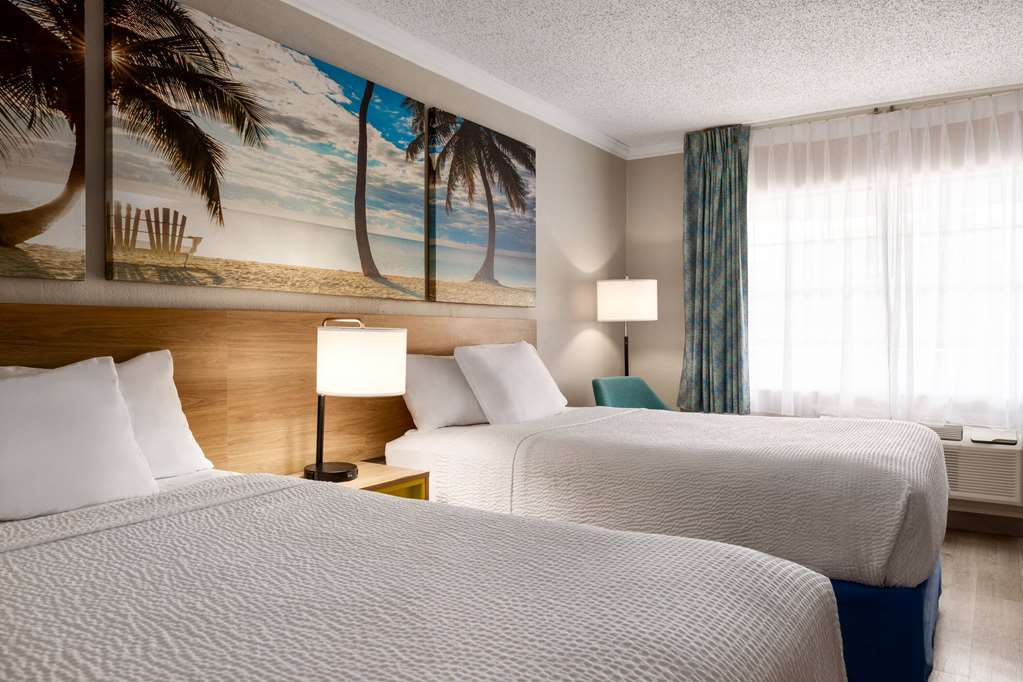 Days Inn by Wyndham Miami Airport North - photo 27
