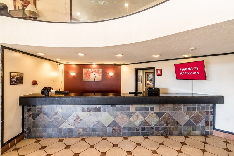 Red Roof Inn & Suites Terre Haute - photo 13