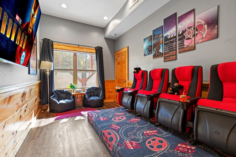 Rustic Mountain Retreat by Ghosal Luxury Lodging - photo 13