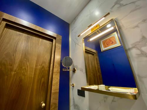Luxury Studio @ Axis Towers in Heart of Tbilisi