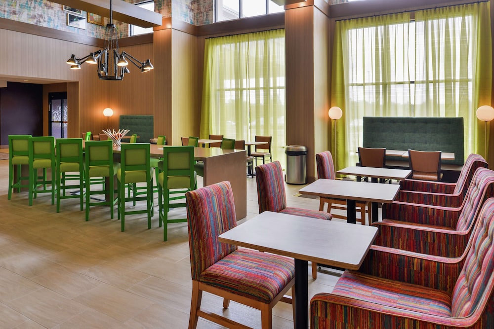 Hampton Inn & Suites St. Paul Oakdale Woodbury - photo 2