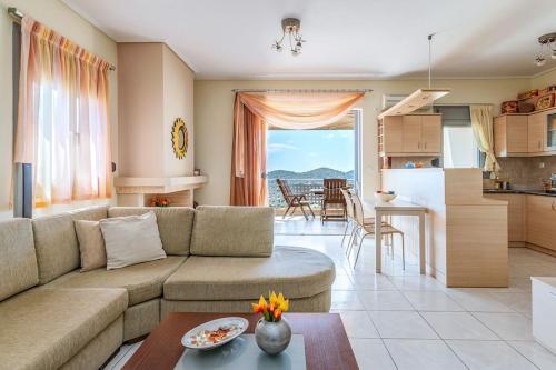 Anavissos Seaview Holiday Home — 4-Star Luxury Hotel in Anavyssos, Greece