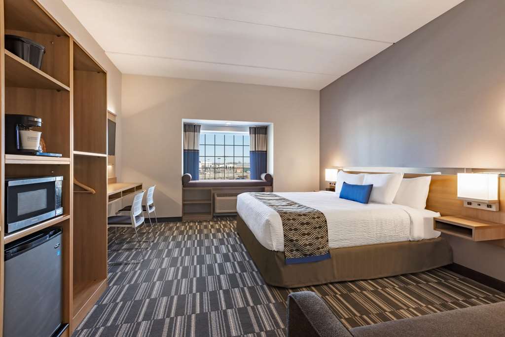 Microtel Inn & Suites by Wyndham Gambrills - photo 9