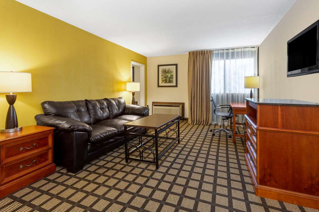 Baymont by Wyndham Queensbury Lake George - photo 29