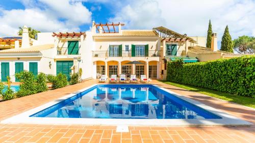 Vilamoura Villa Limoni — 4-Star Luxury Hotel in Vilamoura, Portugal