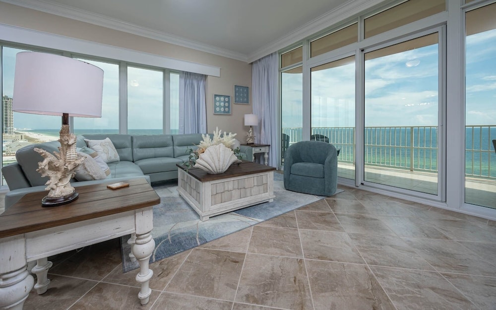 Phoenix Gulf Towers 1008 4 Bedroom Condo in Orange Beach, United States
