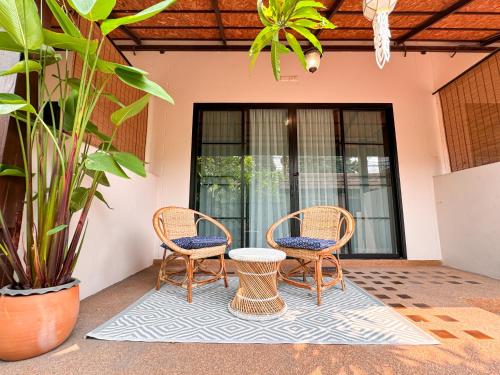 Ravisada Baan Wua Lai near Saturday night market — 4-Star Luxury Hotel in Chiang Mai, Thailand