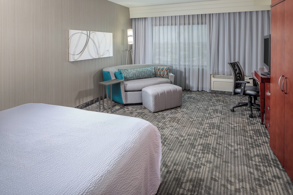 Courtyard by Marriott Houston Medical Center NRG Park - photo 7
