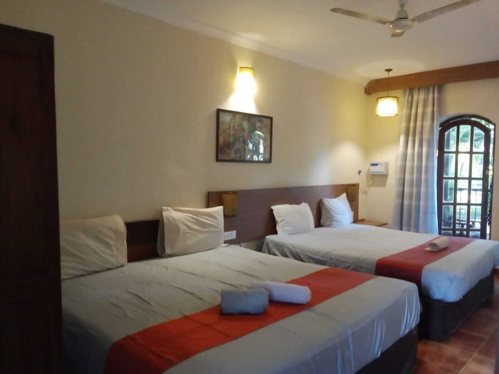 Sea Breeze Beach — Mormugao — photo 5