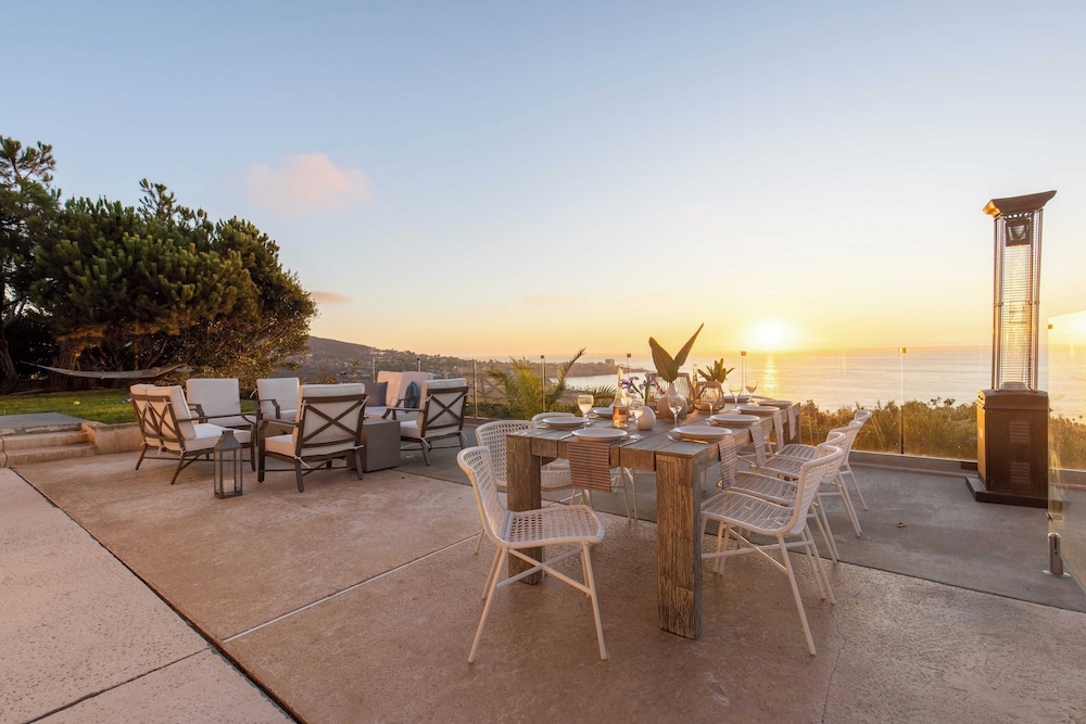 Vista by Avantstay Stunning Estate w Views of the Pacific Ocean Pool & Spa - photo 29