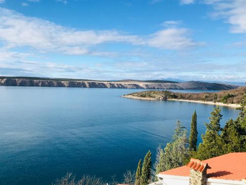 Apartments Lopac Jadranovo — 4-Star Luxury Hotel in Jadranovo, Croatia