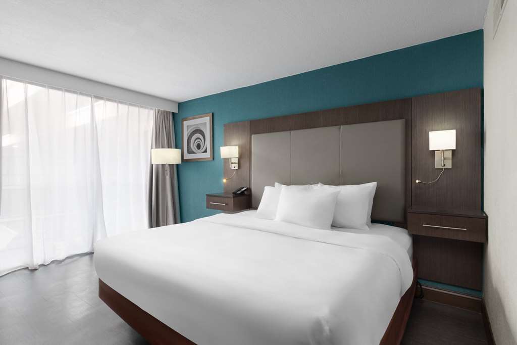 SureStay Plus Hotel by Best Western Kansas City Northeast - photo 26